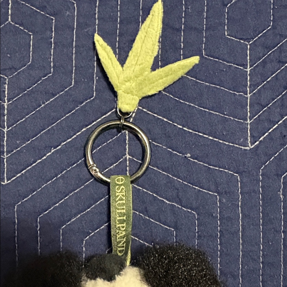 POP MART Skullpanda Lazy Panda Plush Pendant - Picture 4 of 9